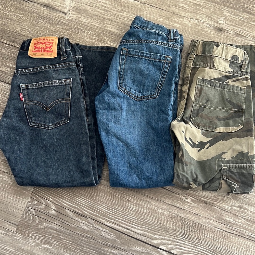 3 pairs of boys size 8 pants